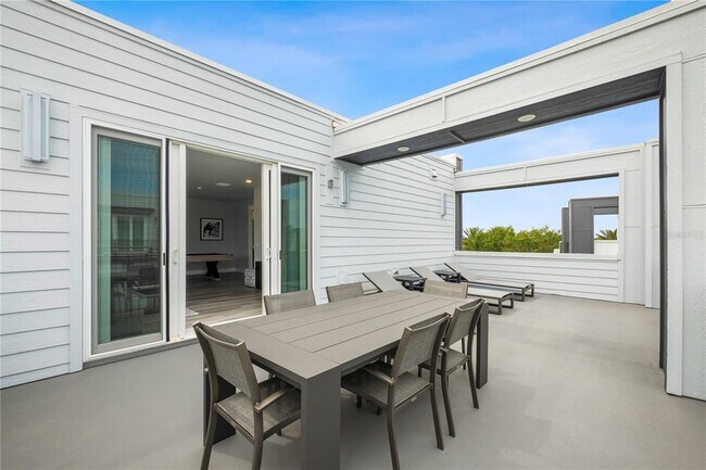 Building Photo - 7770 Sandy Ridge Dr