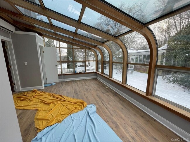 Building Photo - 7 Bonnie Brae Ave