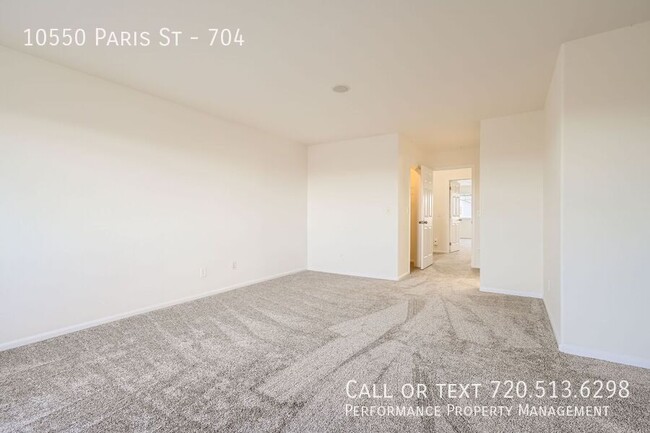 Building Photo - 10550 Paris St
