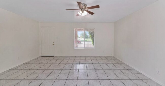 Building Photo - 3134 W Missouri Ave