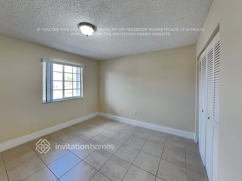 Building Photo - 12354 SW 143rd Ln