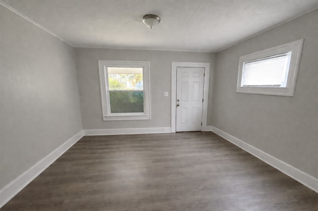 Building Photo - 21 N Colorado Ave