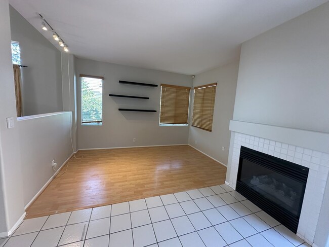 Building Photo - 237 Spurwood Ln