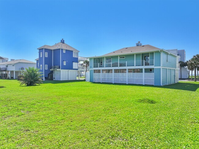 Building Photo - 18418 E De Vaca Ln