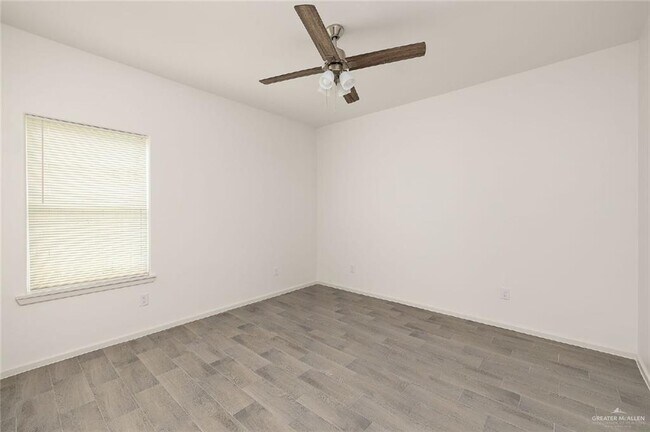 Building Photo - 2805 East Hayes Avenue
