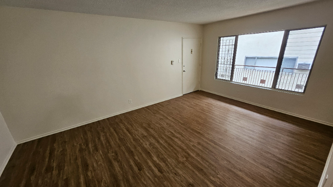 Building Photo - 1201 N Ogden Dr