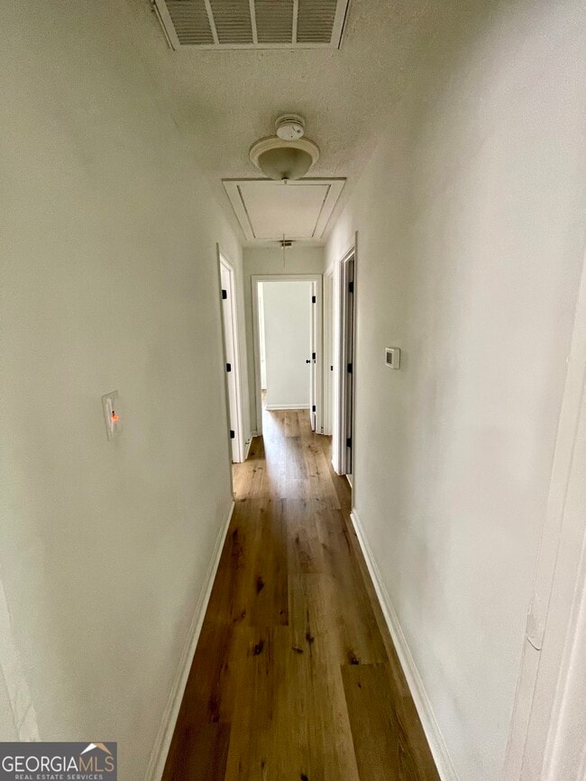 Building Photo - 1595 Winston Dr