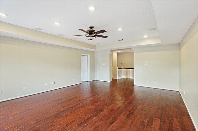 Building Photo - 1423 Meadow Lakes Dr