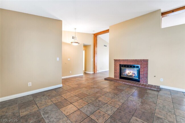 Building Photo - 731 Autumn Moon Dr