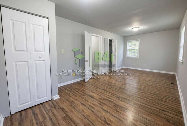 Building Photo - 451 Fairlock Ln NW