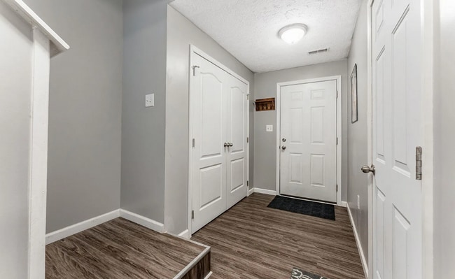 Building Photo - 199 Birds Eye View Dr