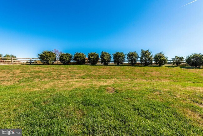 Building Photo - 8960 Albaugh Rd