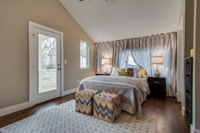 Building Photo - Large East Nashville Modern House - 3 Bedr...