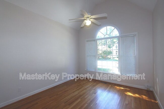 Building Photo - 4924 Olde Millcrest Ct