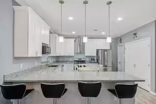 Building Photo - 305 Jettyview Rd