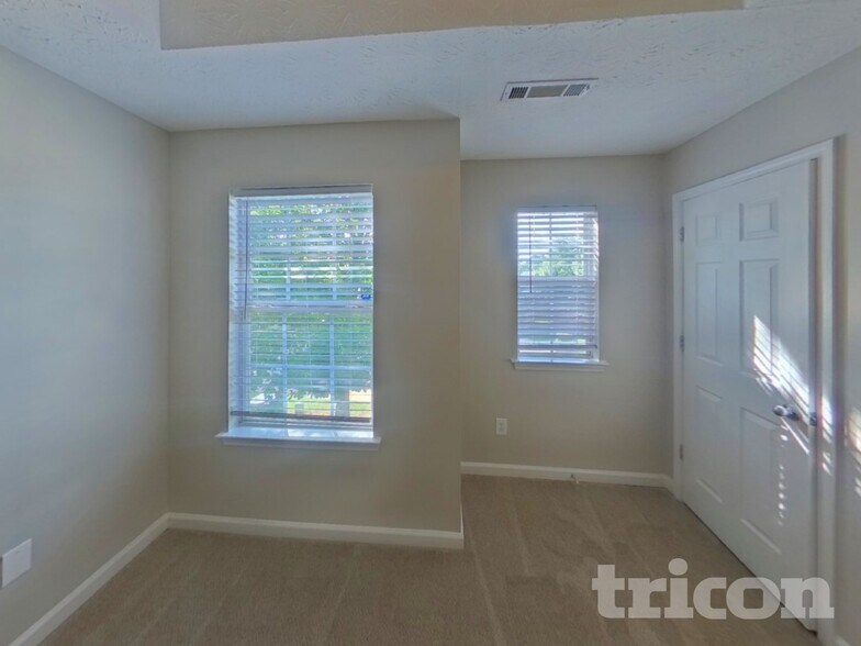 Building Photo - 1132 St Phillips Ct