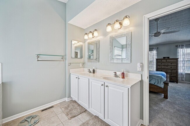 Building Photo - 2230 Seton Dr