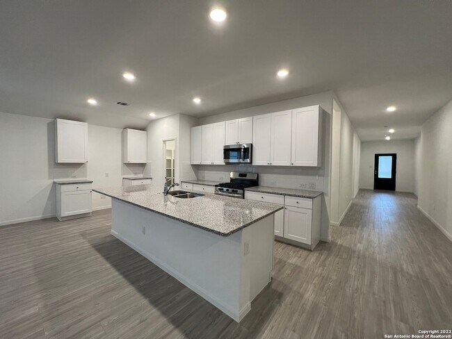 Building Photo - 446 Fairy Duster Dr