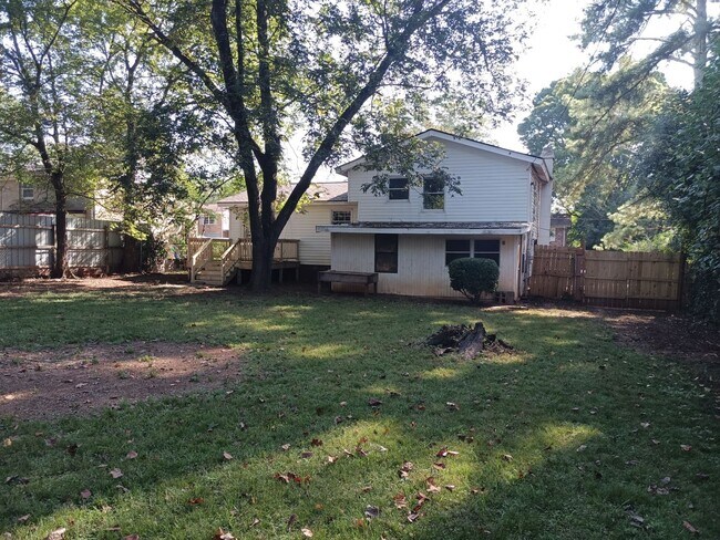 Building Photo - Half off first month rent move in special