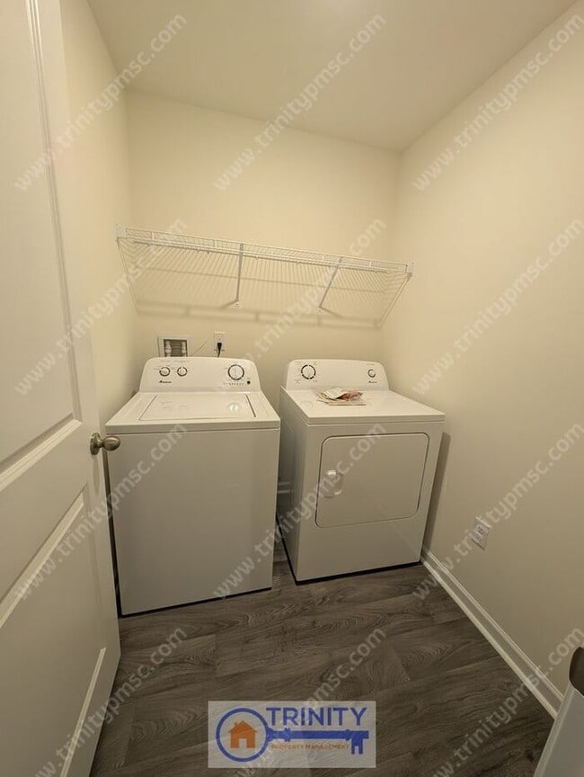 Building Photo - Beautiful Brand New Build Waiting For YOU!