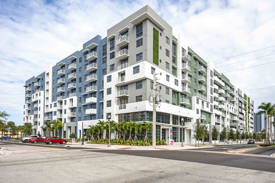 Primary Photo - Lazul North Miami Beach Apartments