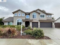 Building Photo - 1393 Arrowhead Ave