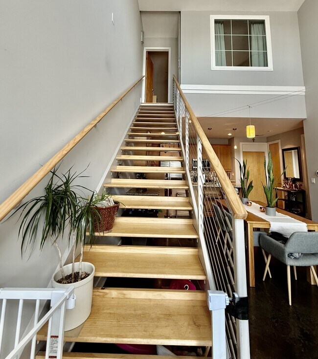 Building Photo - 2608 Erwin Rd