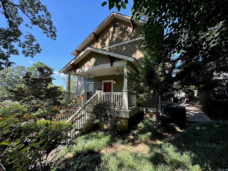 front - 3124 Kavanaugh Blvd