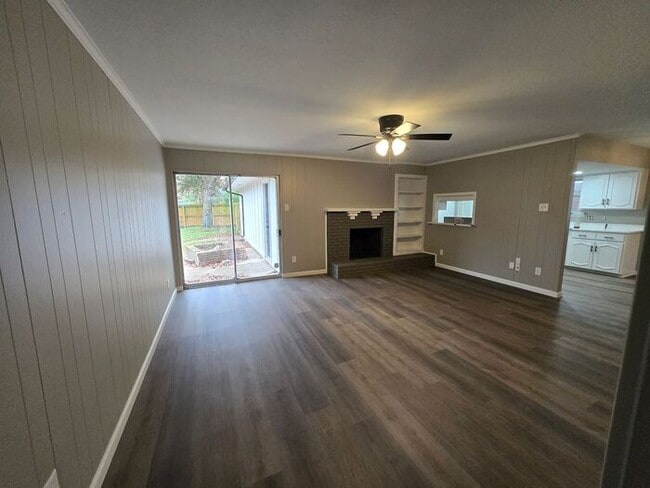 Building Photo - 2012 Ebbtide Ln