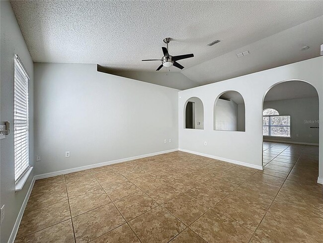 Building Photo - 413 Mulberry Ct