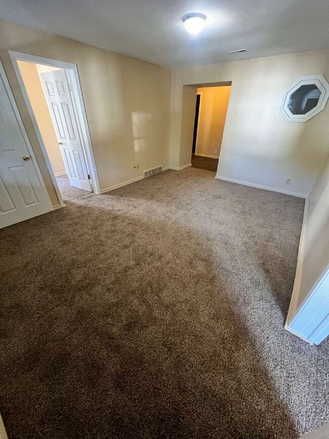 Building Photo - 3 Bedroom Apartment in Perry - Available August 15th, 2026