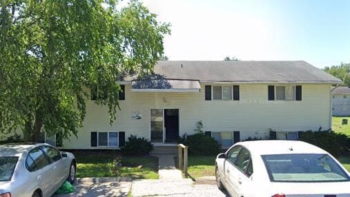 Primary Photo - 7301 N Moberly Dr