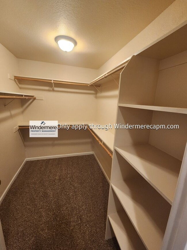 Building Photo - Gorgeous Home in Natomas!