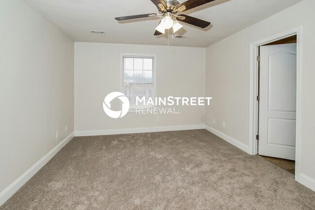 Building Photo - 3 Bedroom Pet-Friendly Home in KODAK, TN with Main Street Renewal