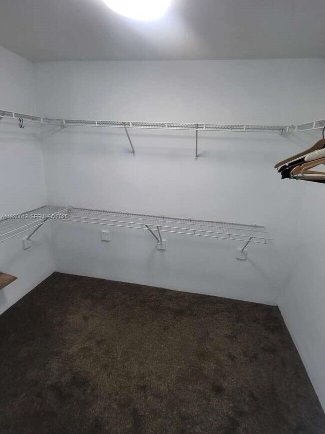 Building Photo - 3370 Hidden Bay Dr