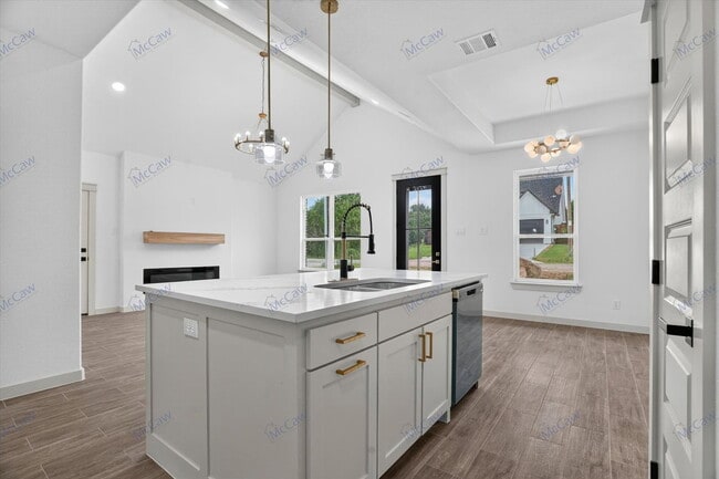 Building Photo - 5849 Black Pine Cir