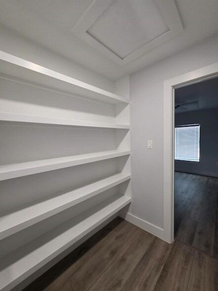 Building Photo - 845 Topaz Ln