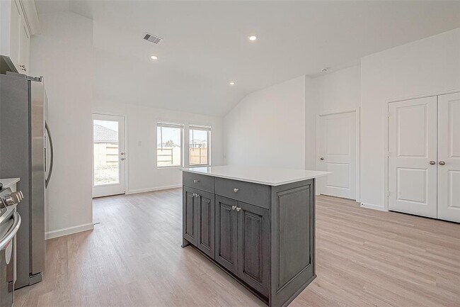 Building Photo - 27122 Angel Creek Ln