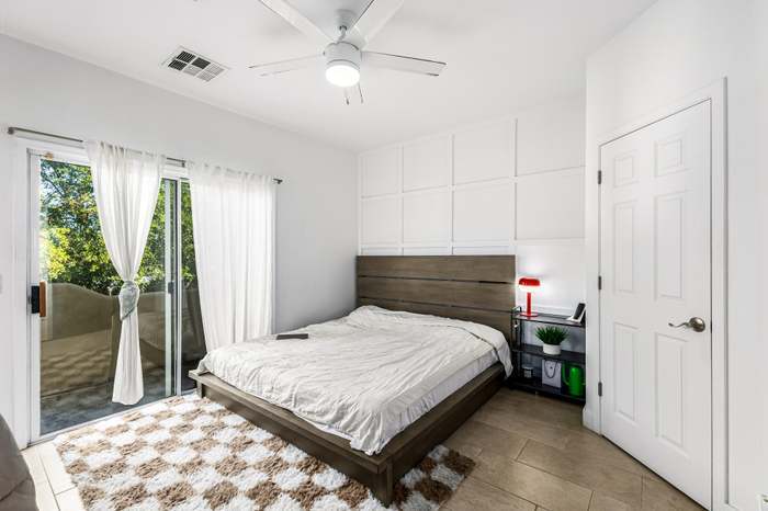 Building Photo - 1718 W Colter St