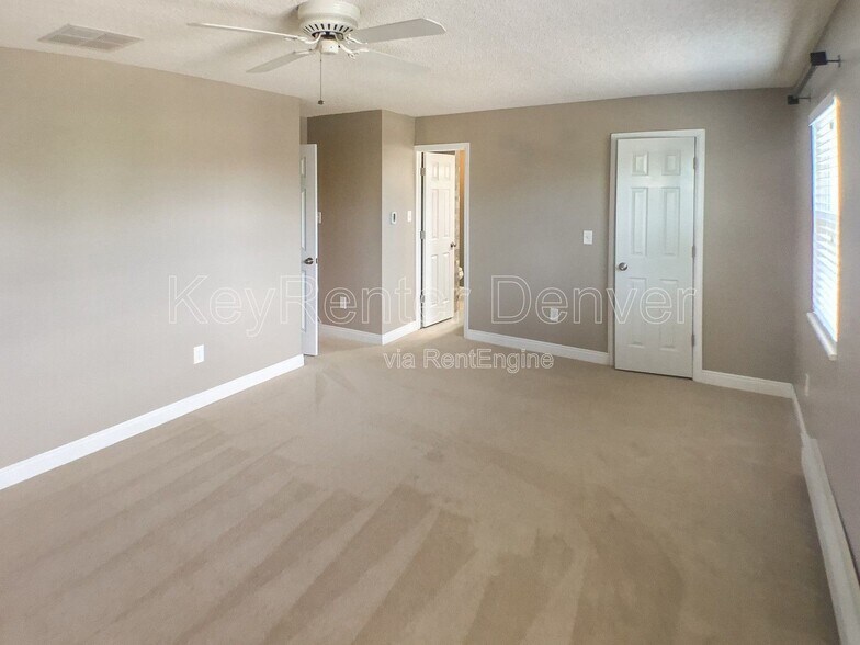 Building Photo - 7012 S Eudora St