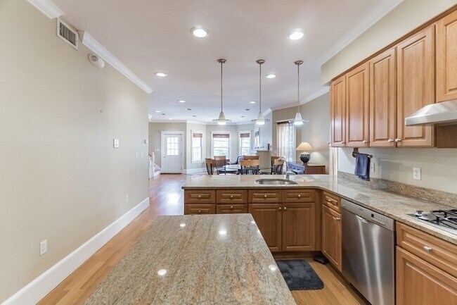 Building Photo - 73 Lexington Ave