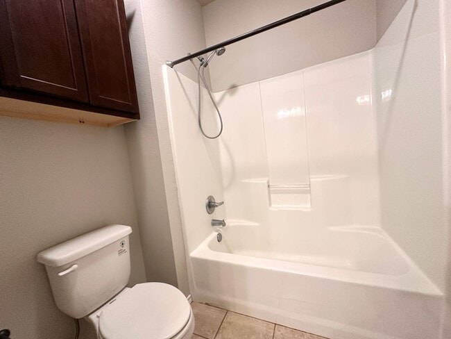 Building Photo - 3 bed 2 bath 2 car garage - Cooper ISD