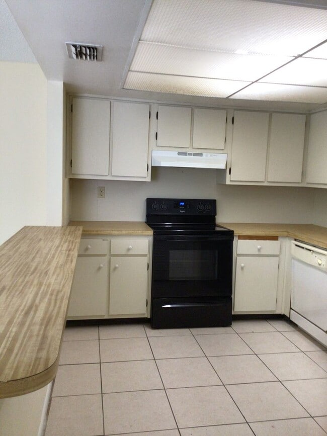Building Photo - maitland townhome