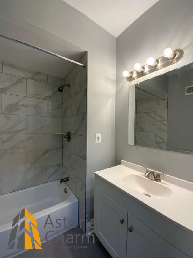 Building Photo - End Unit 3 Bedroom + Den with Backyard and Semi Finished Basement