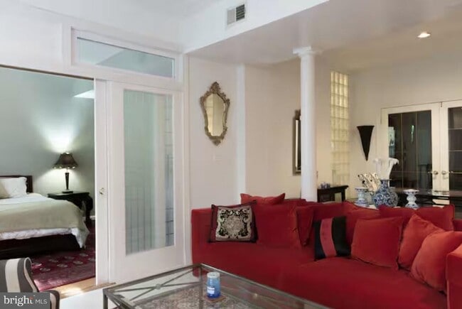 Building Photo - 2403 Shreve Hill Rd