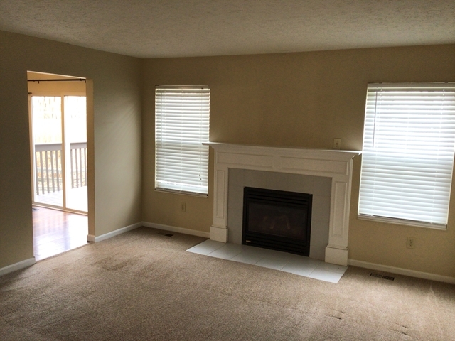 Building Photo - 2930 Holly Hill Dr