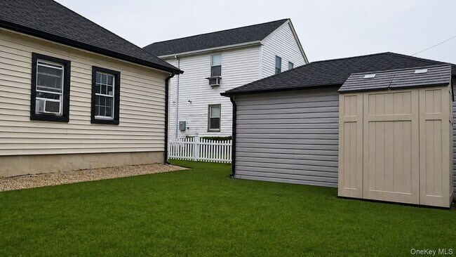 Building Photo - 48 Rosebud Ave