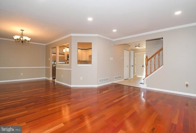 Building Photo - 6 Kanon Ct