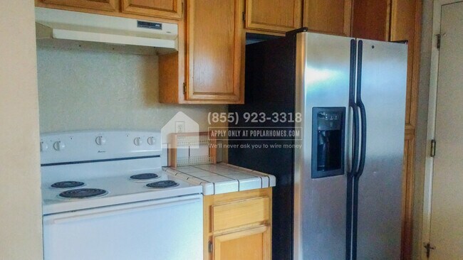 Building Photo - 4475 Red Oak Common