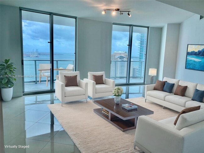 Primary Photo - 300 S Biscayne Blvd